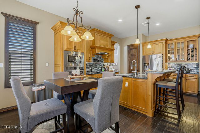 6460 SNOWHEIGHTS Court, El Paso, TX 79912