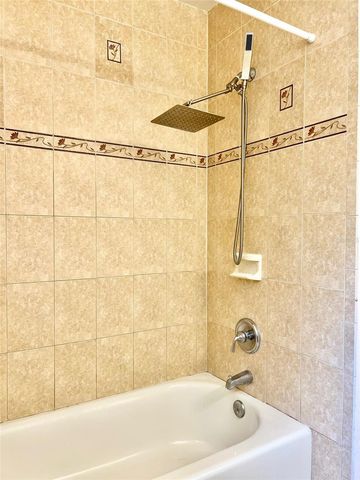 718 BUCKMINSTER CIRCLE, Orlando, FL 32803