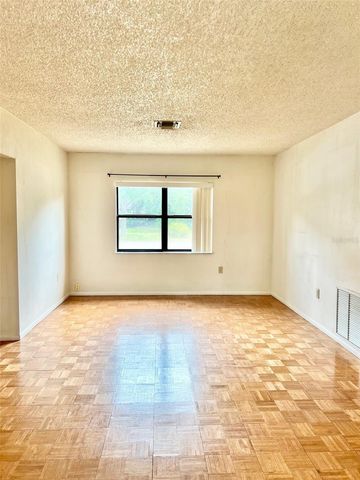 718 BUCKMINSTER CIRCLE, Orlando, FL 32803