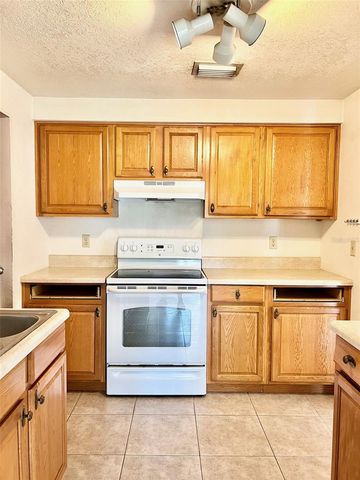 718 BUCKMINSTER CIRCLE, Orlando, FL 32803