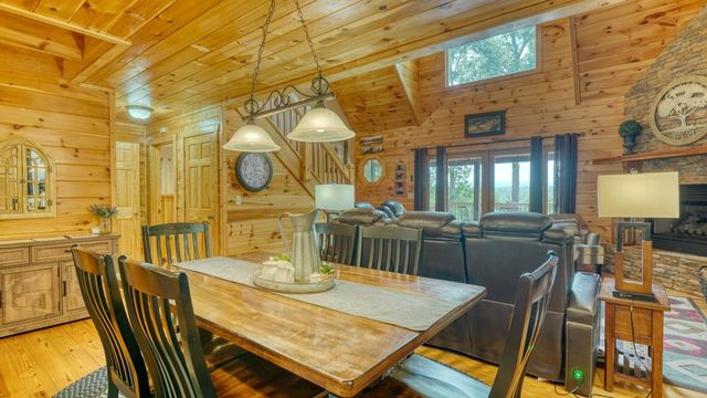119 Bear Court, Ellijay, GA 30540