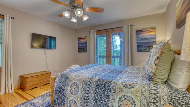 119 Bear Court, Ellijay, GA 30540