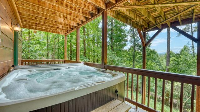 119 Bear Court, Ellijay, GA 30540