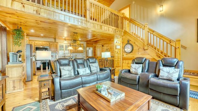119 Bear Court, Ellijay, GA 30540