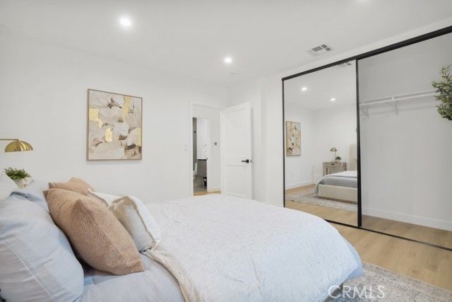 2115 W Clark Avenue, Burbank, CA 91506