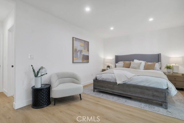 2115 W Clark Avenue, Burbank, CA 91506