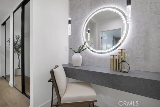 2115 W Clark Avenue, Burbank, CA 91506