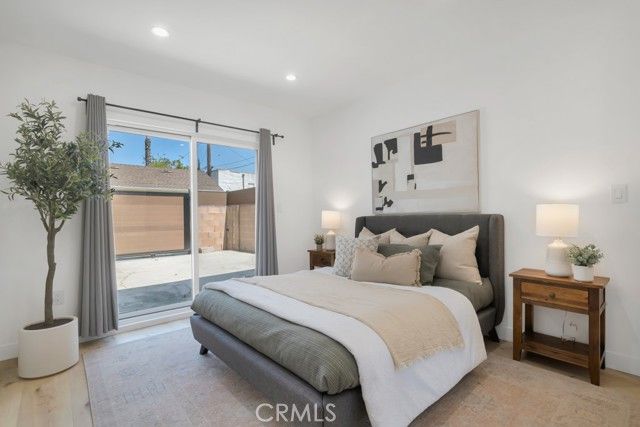 2115 W Clark Avenue, Burbank, CA 91506