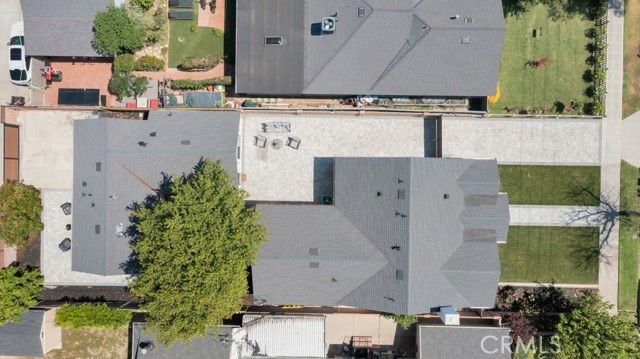 2115 W Clark Avenue, Burbank, CA 91506