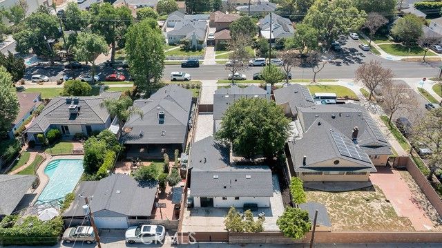 2115 W Clark Avenue, Burbank, CA 91506