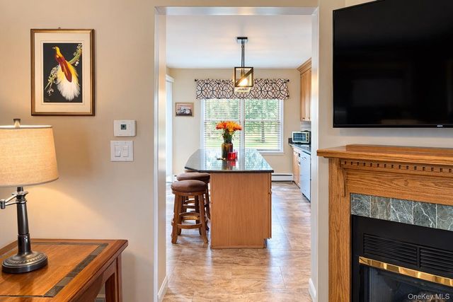 10 Finneran Lane, Pine Bush, NY 12566