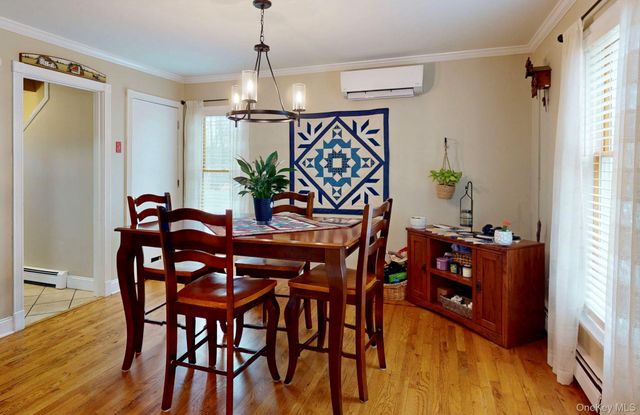 10 Finneran Lane, Pine Bush, NY 12566