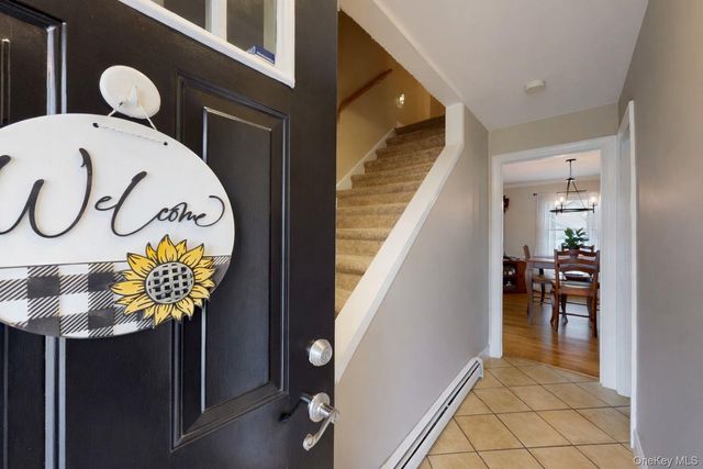 10 Finneran Lane, Pine Bush, NY 12566