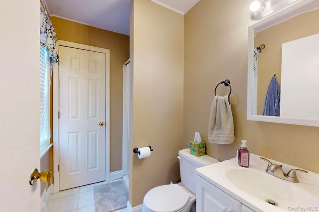 10 Finneran Lane, Pine Bush, NY 12566