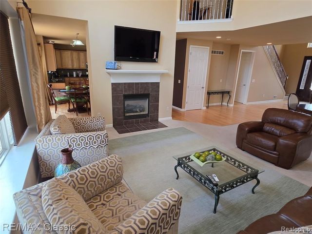 14215 Red Oak Drive, Van Buren, MI 48111