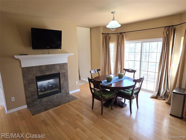 14215 Red Oak Drive, Van Buren, MI 48111