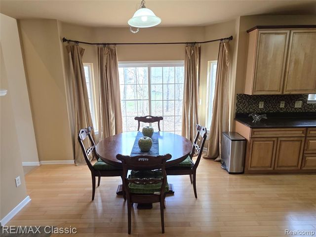 14215 Red Oak Drive, Van Buren, MI 48111