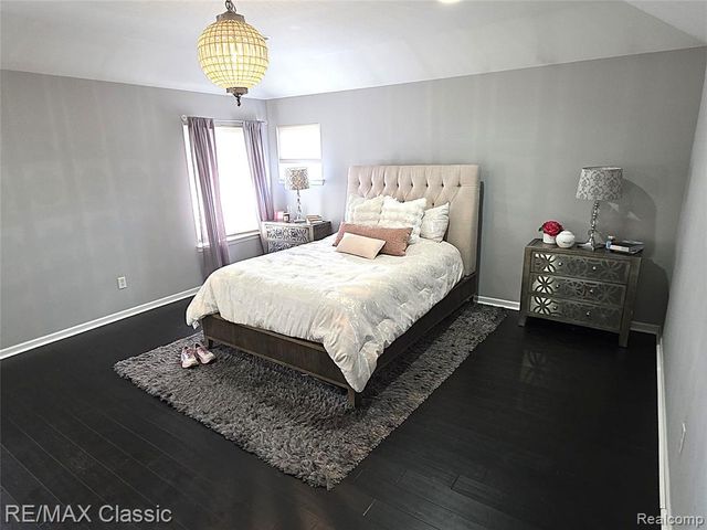 14215 Red Oak Drive, Van Buren, MI 48111