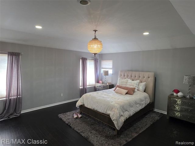 14215 Red Oak Drive, Van Buren, MI 48111