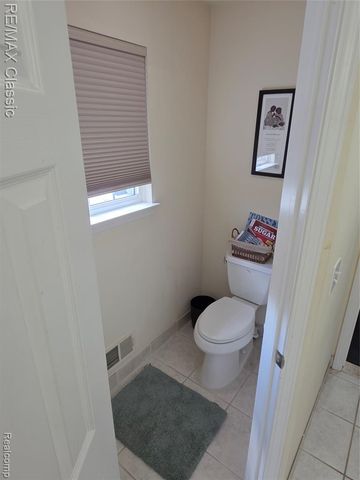 14215 Red Oak Drive, Van Buren, MI 48111
