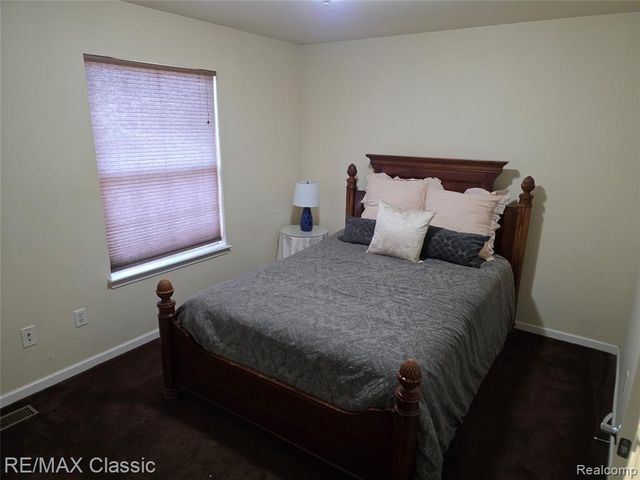 14215 Red Oak Drive, Van Buren, MI 48111