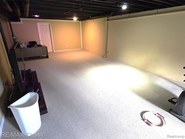 14215 Red Oak Drive, Van Buren, MI 48111