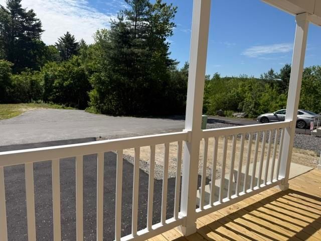 70 Norwich Place, Londonderry, NH 03053