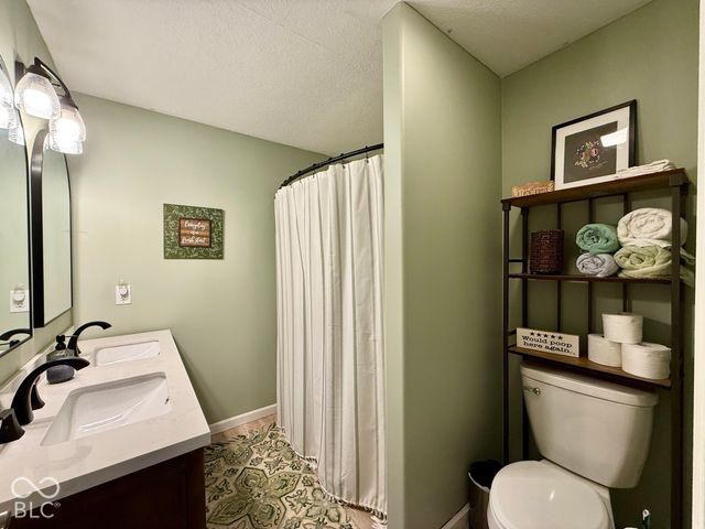 1806 River Birch Court, Terre Haute, IN 47803