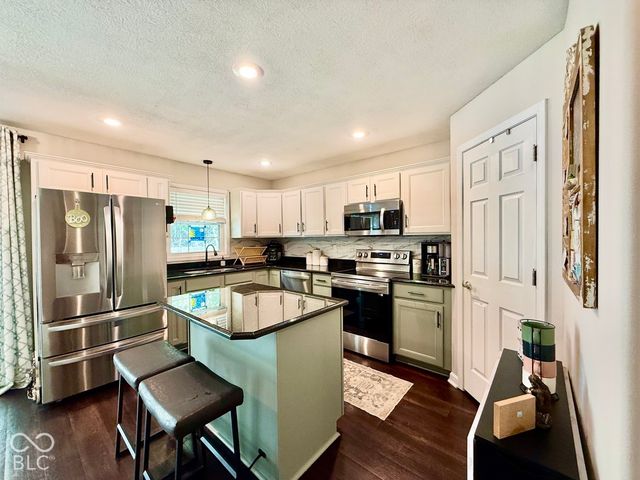 1806 River Birch Court, Terre Haute, IN 47803