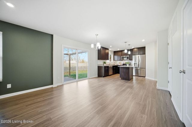 115 Ledgestone Ct, Shepherdsville, KY 40165