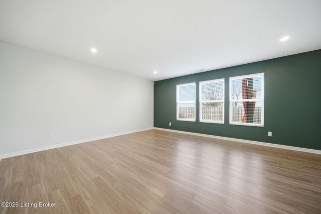 115 Ledgestone Ct, Shepherdsville, KY 40165