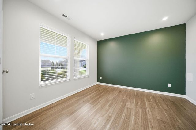 115 Ledgestone Ct, Shepherdsville, KY 40165