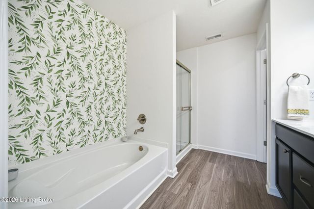 115 Ledgestone Ct, Shepherdsville, KY 40165