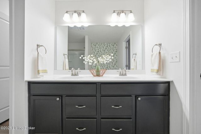 115 Ledgestone Ct, Shepherdsville, KY 40165