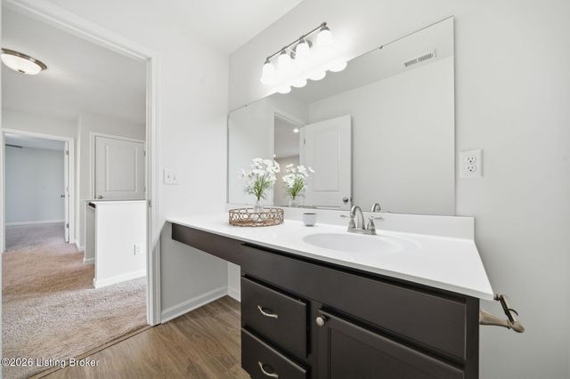 115 Ledgestone Ct, Shepherdsville, KY 40165