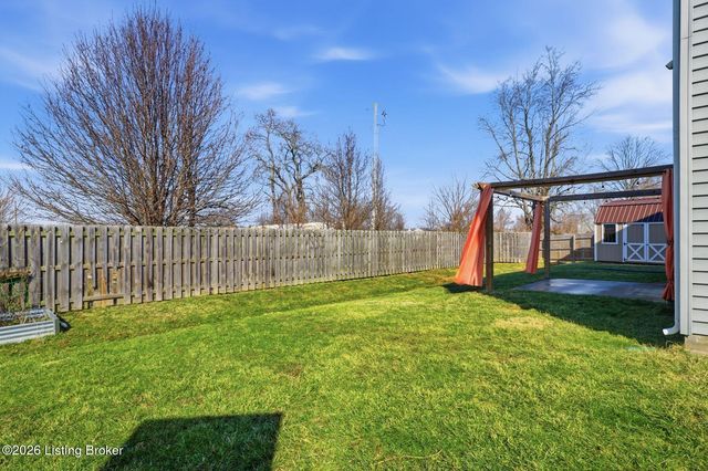 115 Ledgestone Ct, Shepherdsville, KY 40165