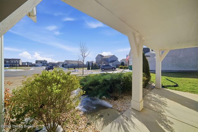 115 Ledgestone Ct, Shepherdsville, KY 40165