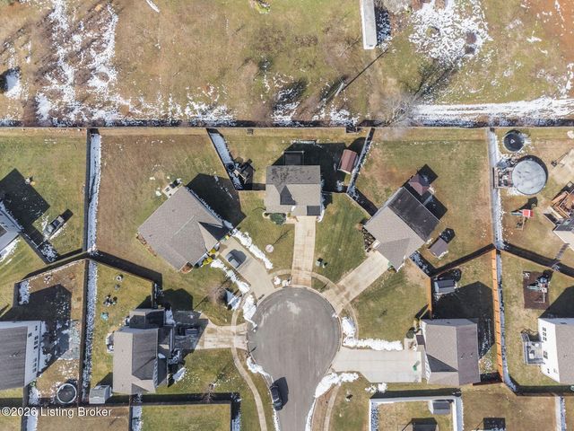 115 Ledgestone Ct, Shepherdsville, KY 40165