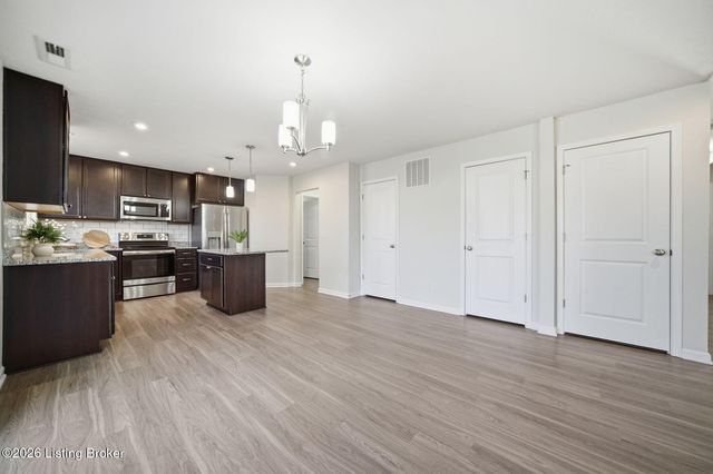 115 Ledgestone Ct, Shepherdsville, KY 40165