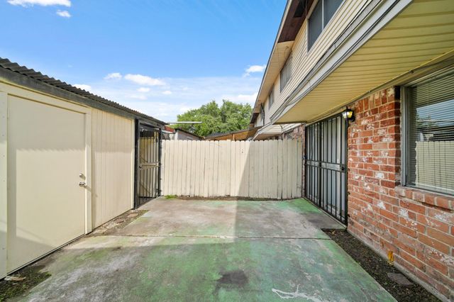 13464 Castilian Drive 2, Houston, TX 77015