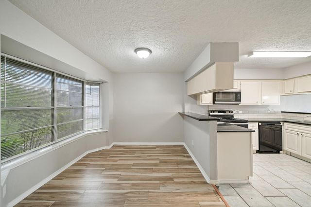 13464 Castilian Drive 2, Houston, TX 77015