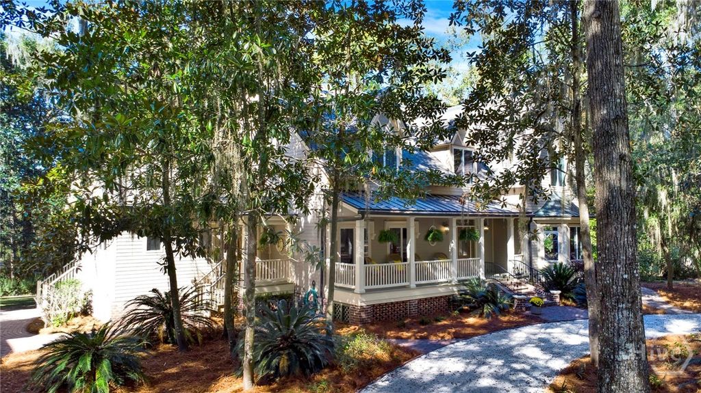Image 2 of property listing at 331 Silverstream Lane, Richmond Hill, GA 31324