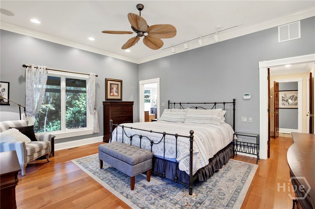 Image 22 of property listing at 331 Silverstream Lane, Richmond Hill, GA 31324