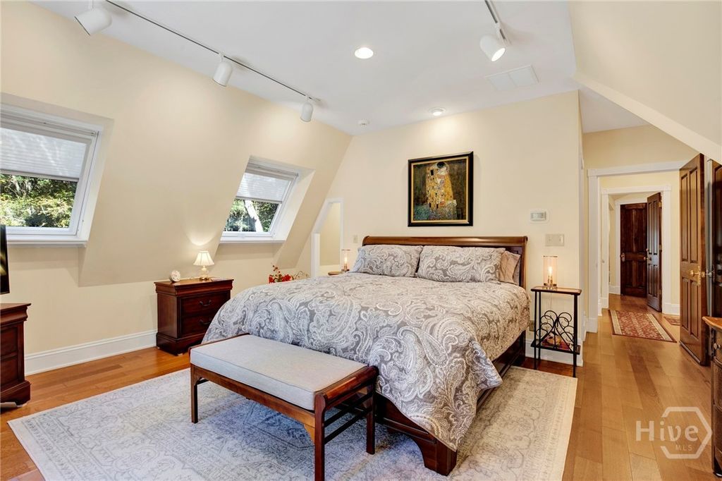 Image 33 of property listing at 331 Silverstream Lane, Richmond Hill, GA 31324