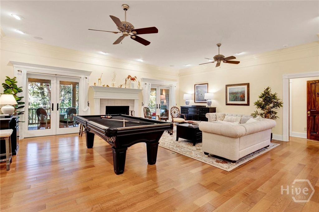 Image 8 of property listing at 331 Silverstream Lane, Richmond Hill, GA 31324