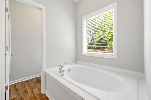 199 Oakwood Drive, Commerce, GA 30529