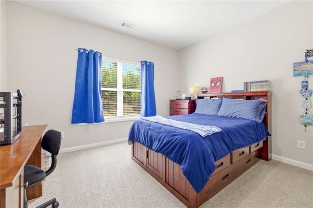 199 Oakwood Drive, Commerce, GA 30529