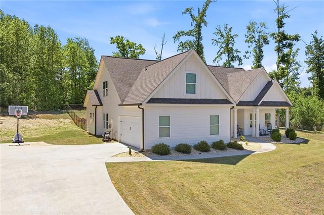 199 Oakwood Drive, Commerce, GA 30529