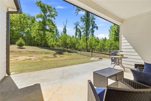 199 Oakwood Drive, Commerce, GA 30529