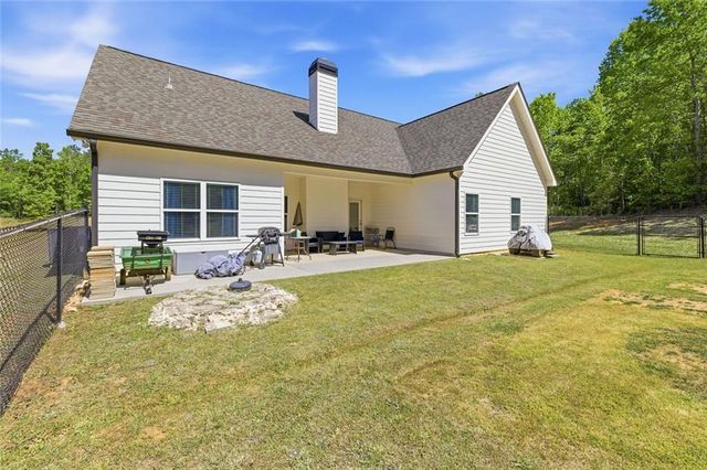 199 Oakwood Drive, Commerce, GA 30529